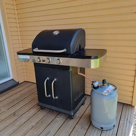 Apartamento Own Sauna, Barbeque And Backyard, Free Parking Tampere